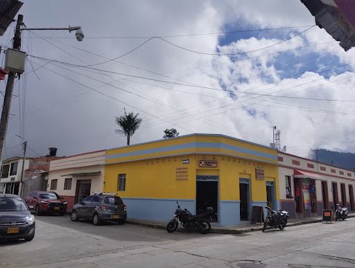 Murillo Travel Store y Food